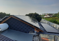 Phê duyệt khung giá mới cho điện mặt trời phân theo vùng, gồm cả pin lưu trữ